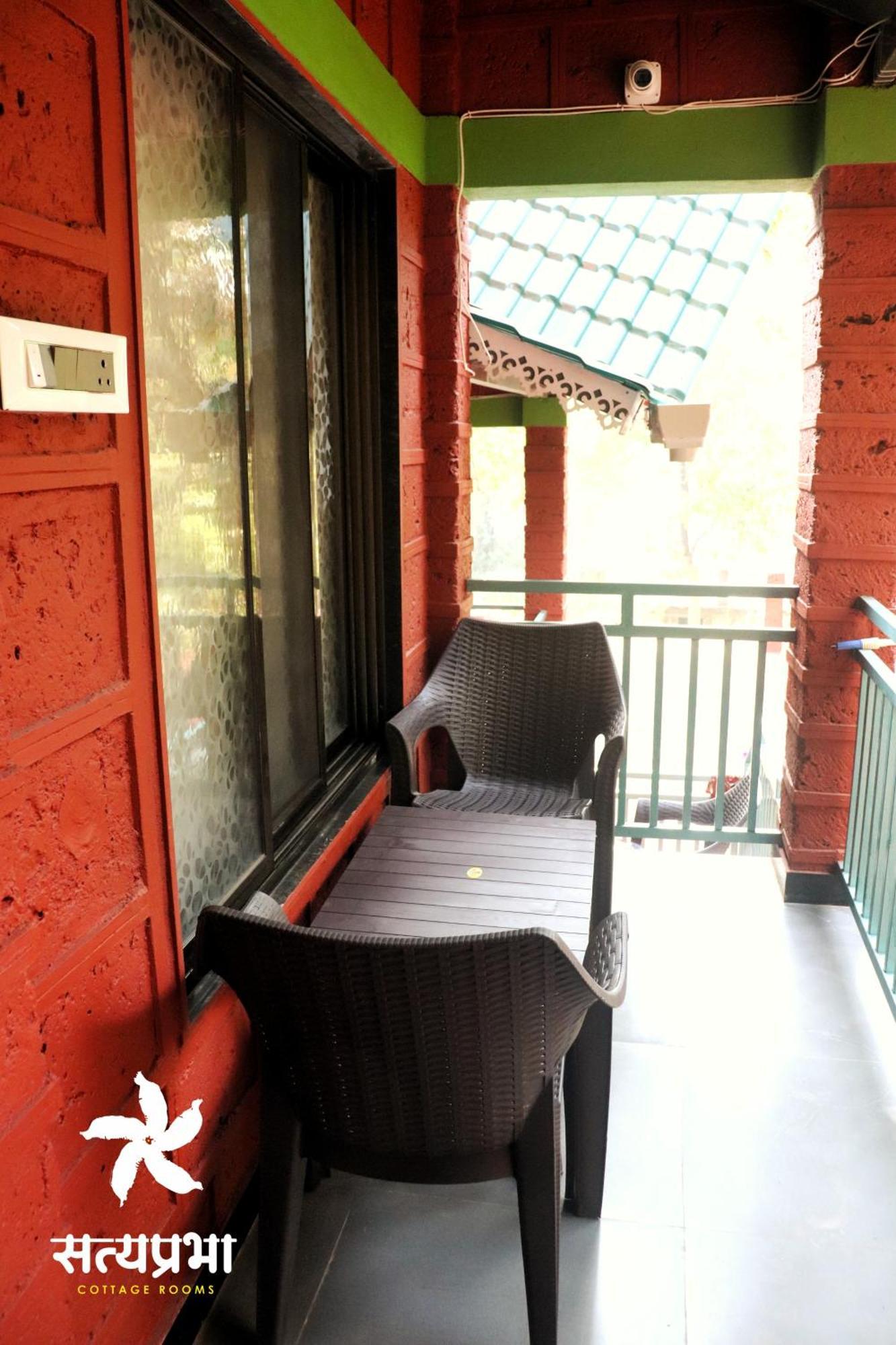 Satyaprabha Cottage Rooms Kudal  Bagian luar foto